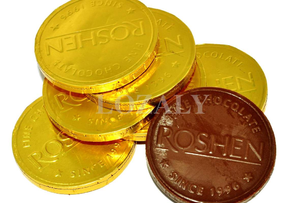 Шоколадка монета. Шоколадные монеты. Золотые шоколадные монеты. Конфеты шоколадные монеты золотые. Шоколадные конфеты монетки.