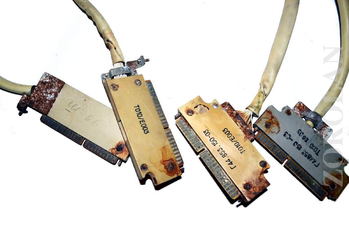 2x Vintage 1960s Bus &amp; Tag White Copper Cable USSR Mainframe 24-PIN IBM Standard_1