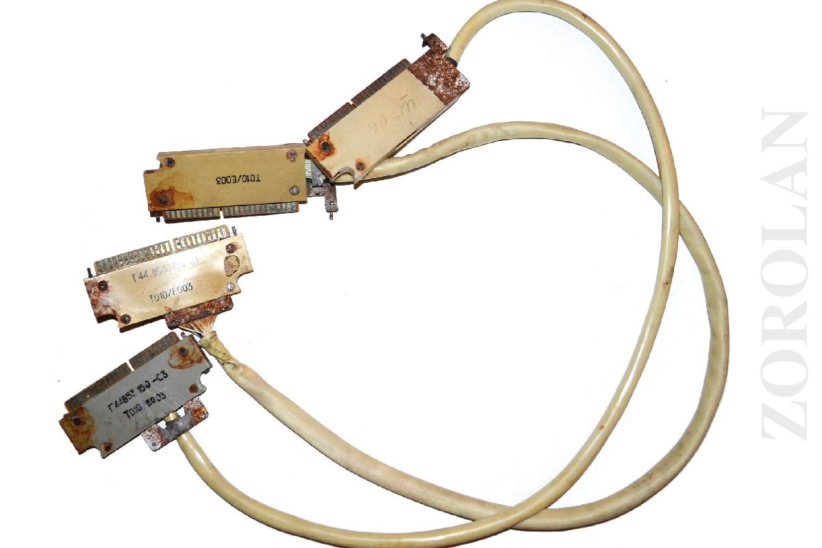 2x Vintage 1960s Bus &amp; Tag White Copper Cable USSR Mainframe 24-PIN IBM Standard